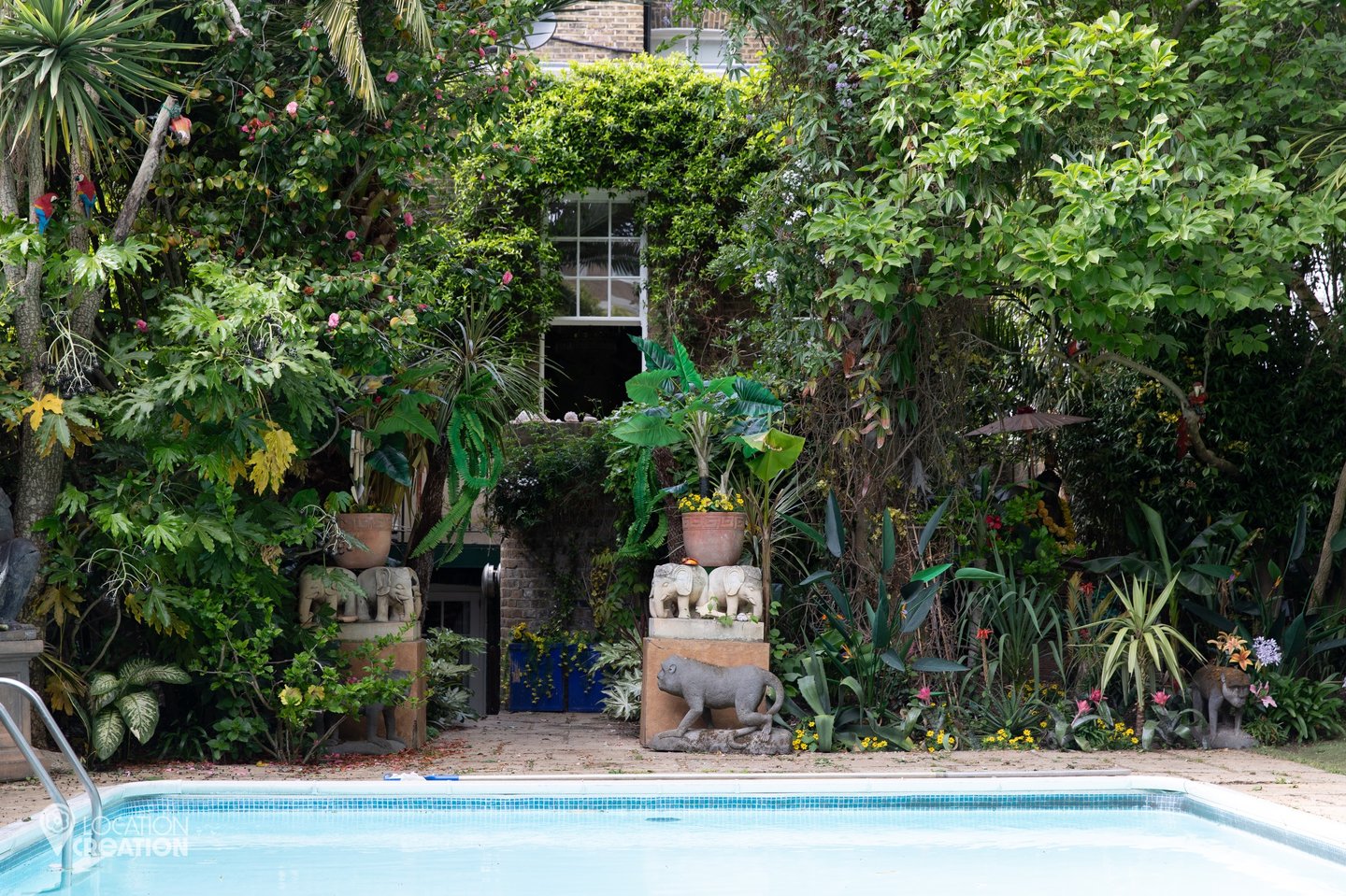 Location CretionEarls Court ParadiseGarden