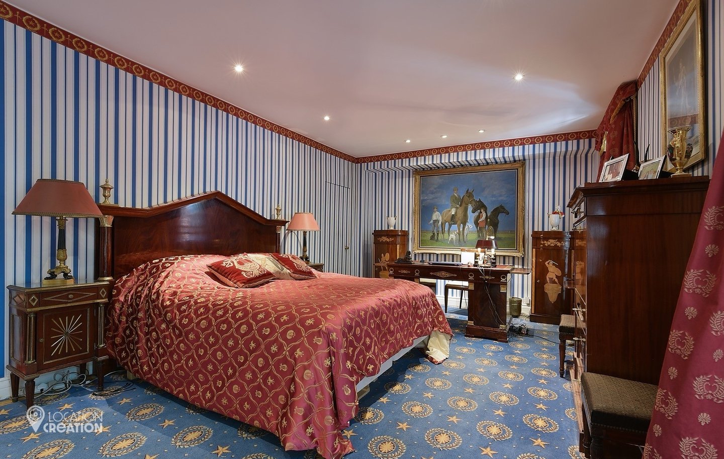 Location CretionEarls Court Paradisemain Bedroom