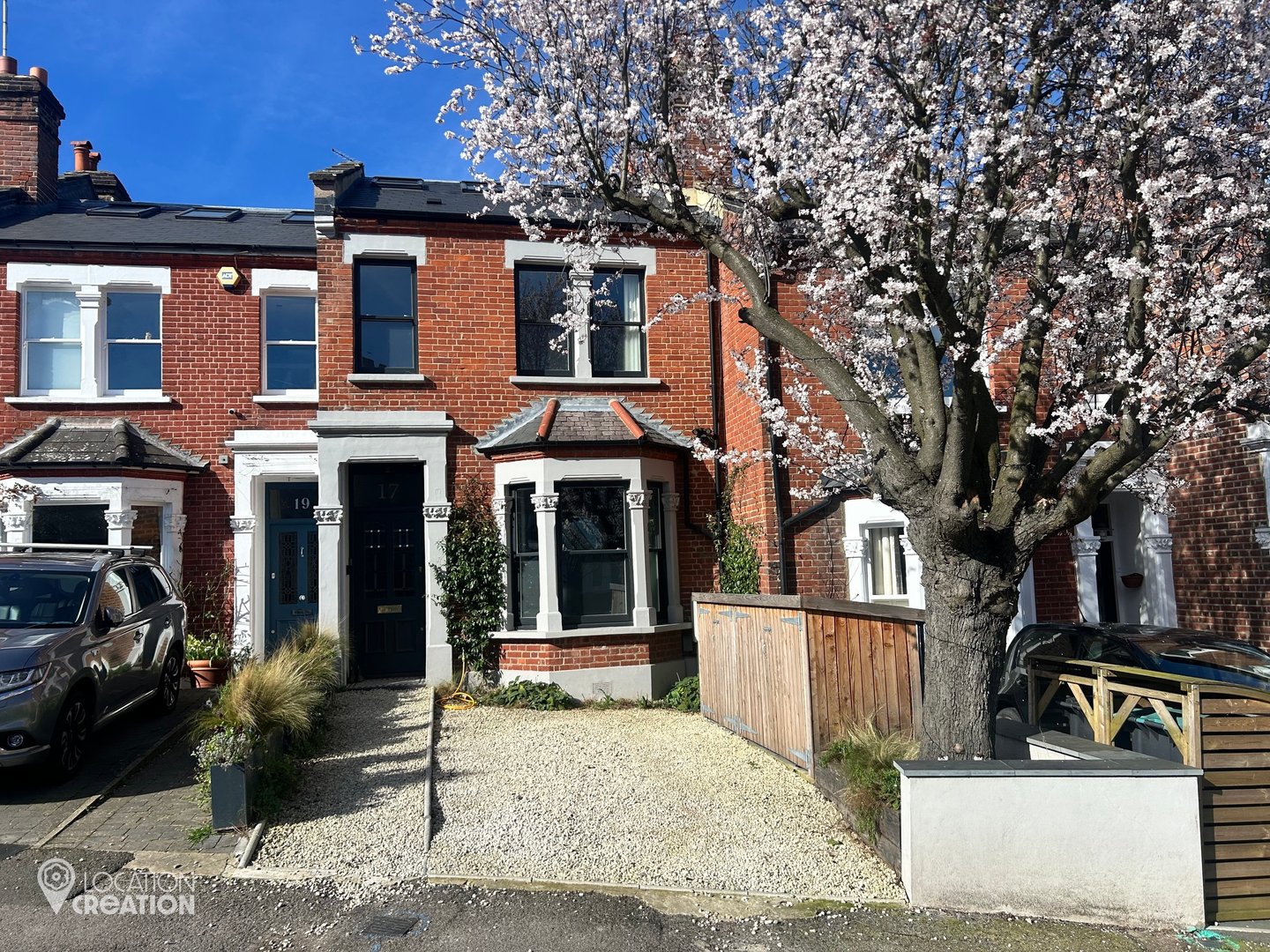 Location CreationCrouch Endfront Of Property