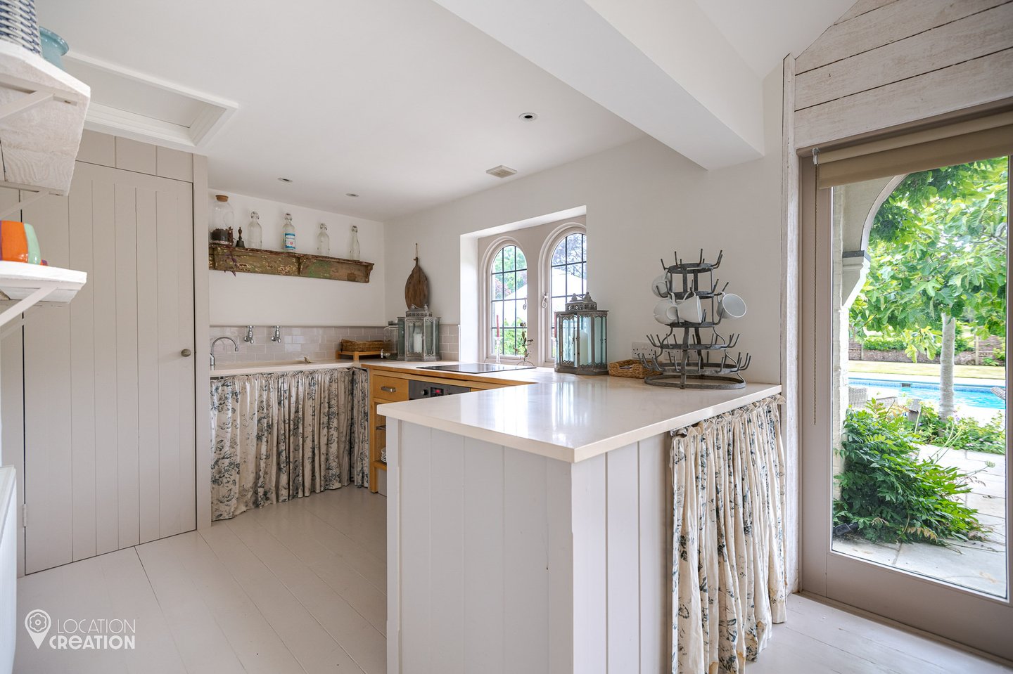 Location Creation Jacobean Manor Pool House