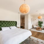 Langham Location House TWmaster Bed