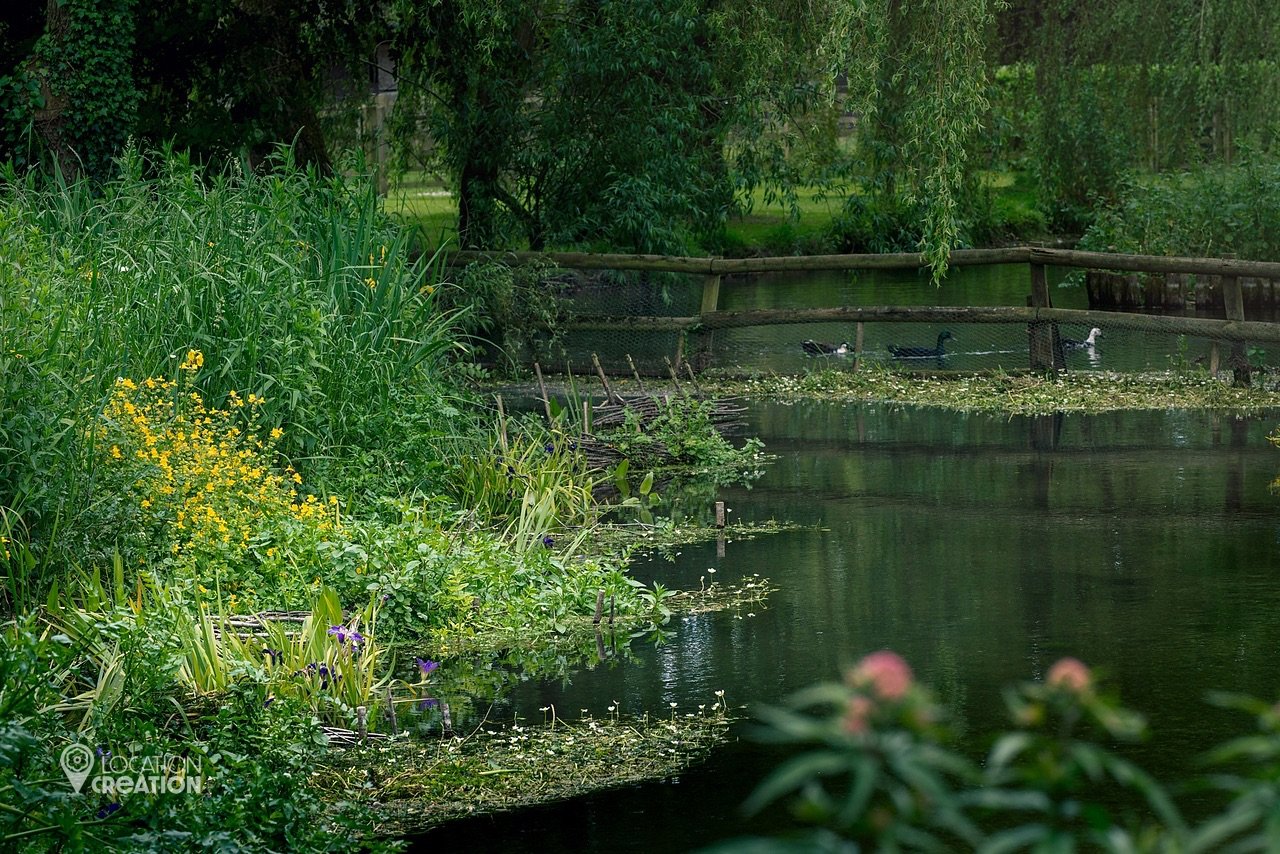 Location CreationBerkshire ManorLake
