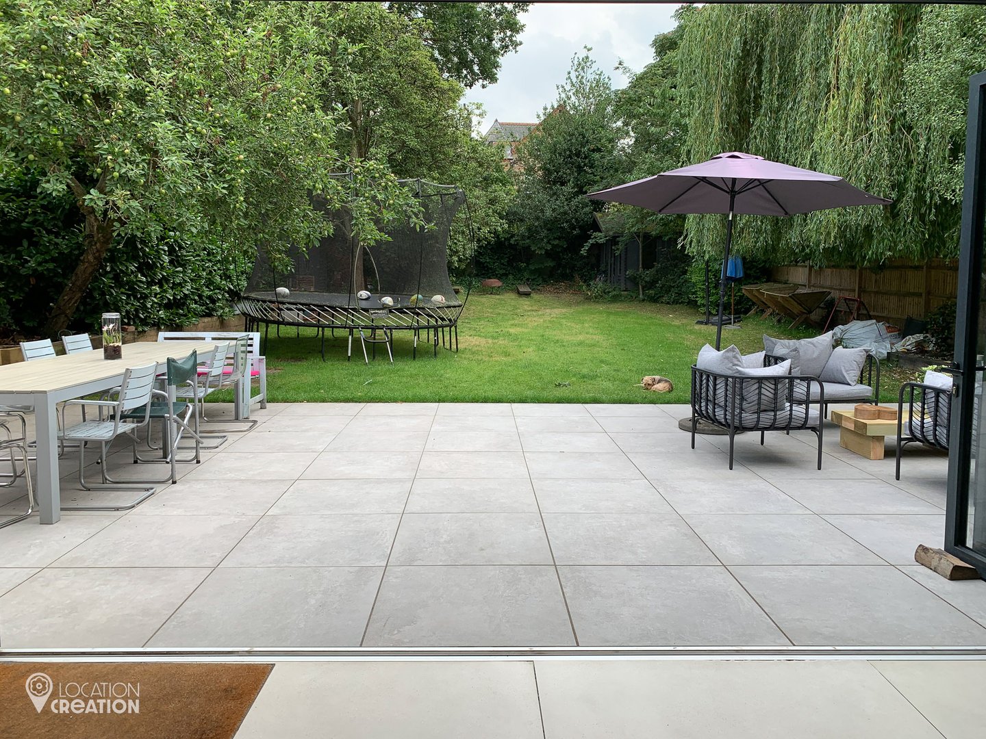 Location Creation Lime And Pink Garden