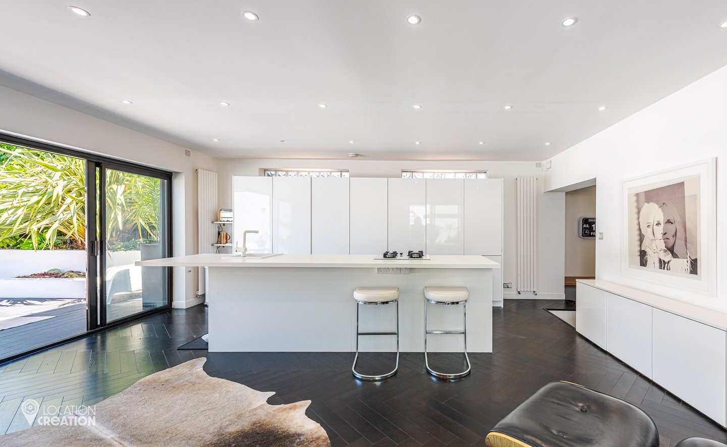 Location CreationHove HouseKitchen Island