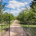 Location CreationRegency HouseGates