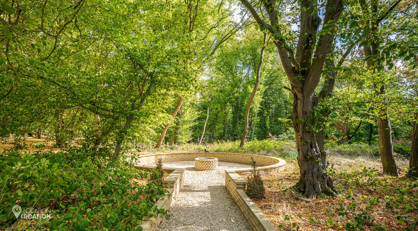 Location CreationEssex BarnWoodland Firepit