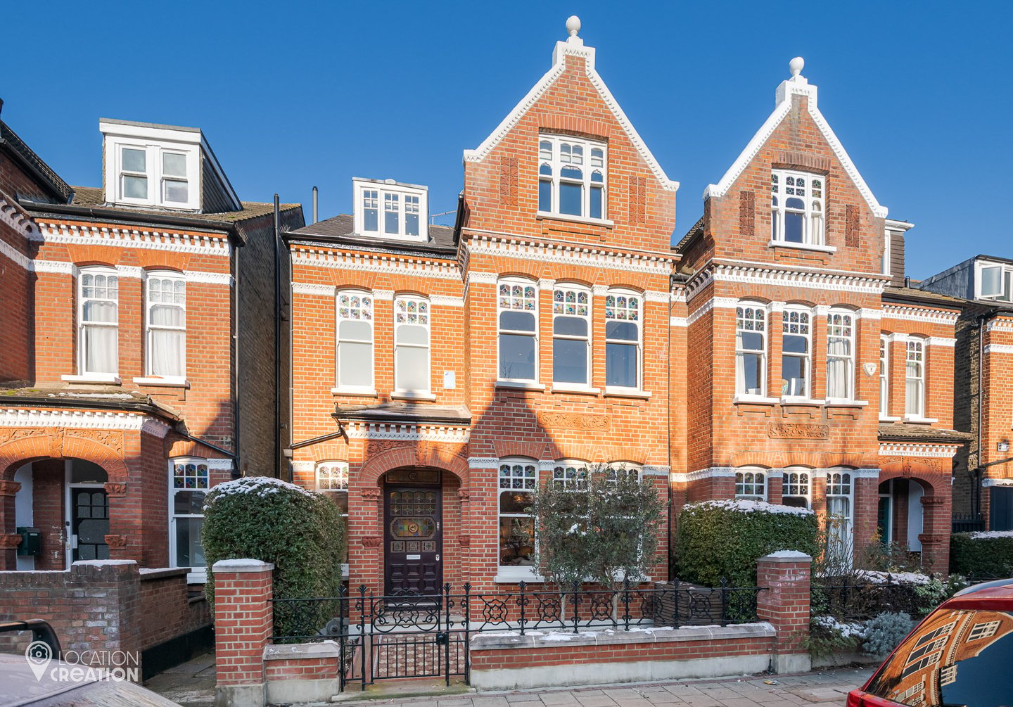 Location Creation Ritherdon Road Front Of Prop