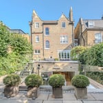 Location Creation Bentley House Upper Level Garden