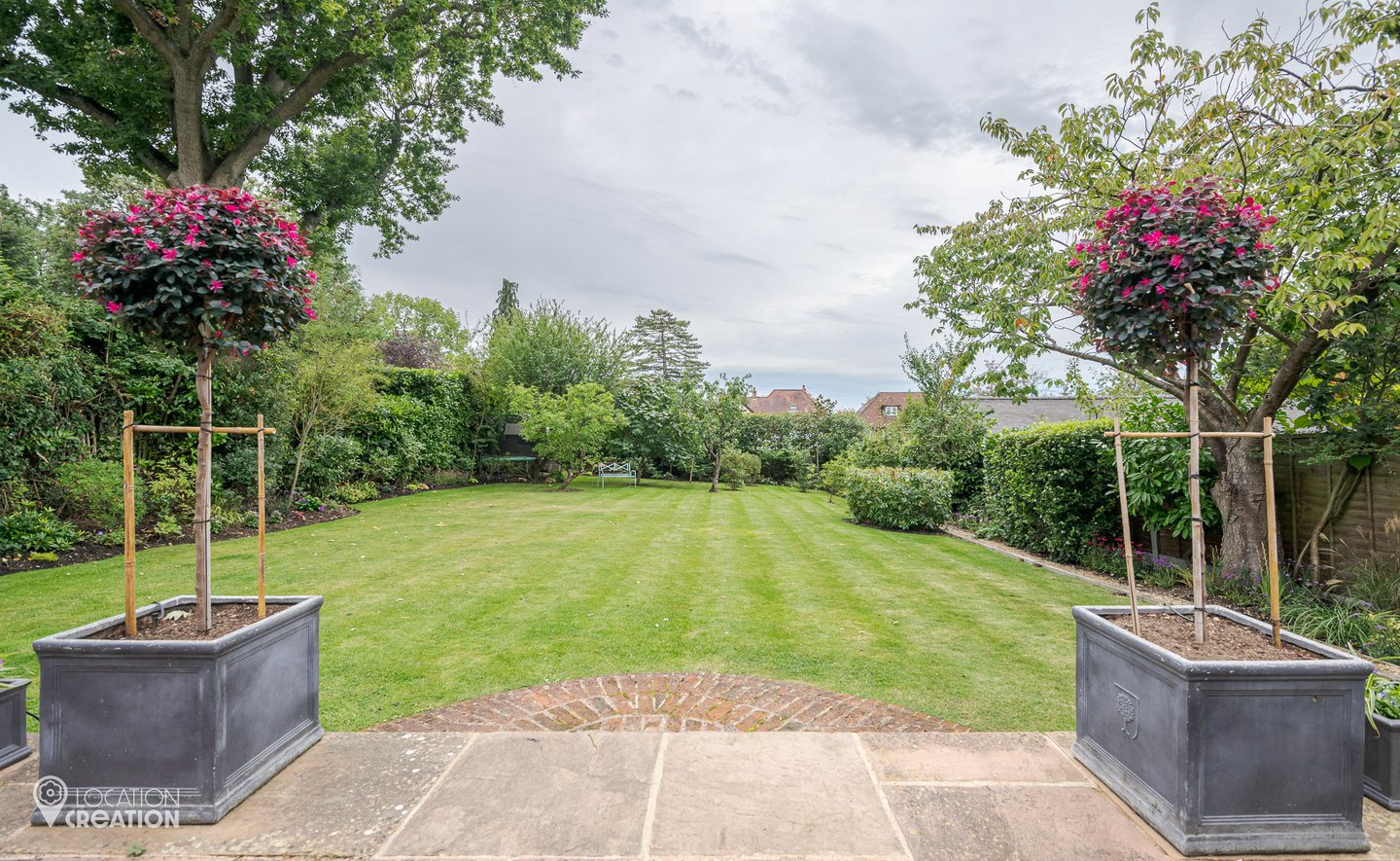 Location Creation Barnet House Garden