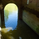 Location CreationRiverside HouseBoatway