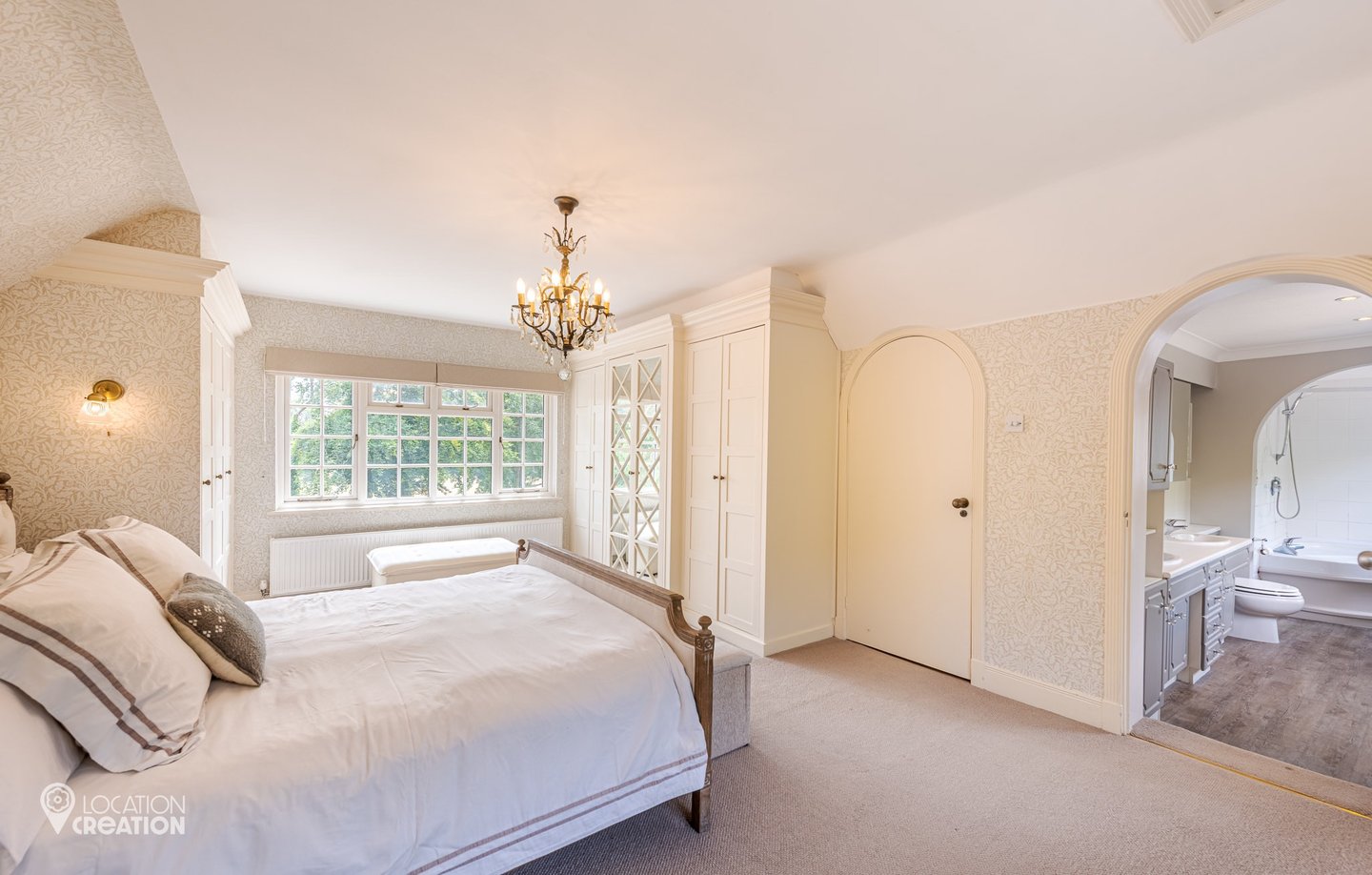 Location Creation Alfold House Bedroom And Ensuite