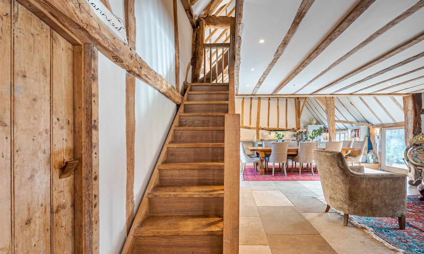 BMreceptionstairs