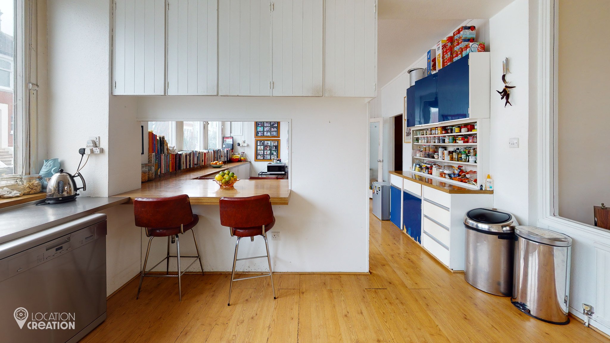 Location Creation Deerhurst Kitchen Seating