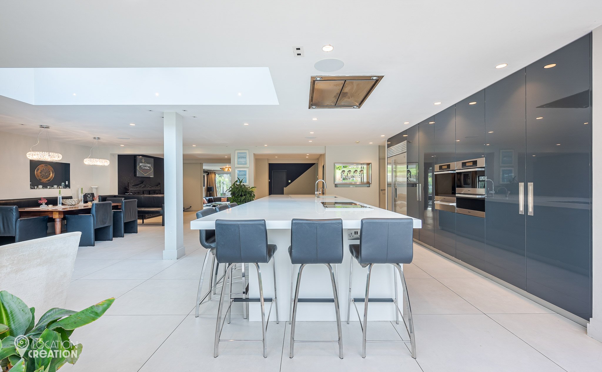 Location Creation College Road Kitchen Island