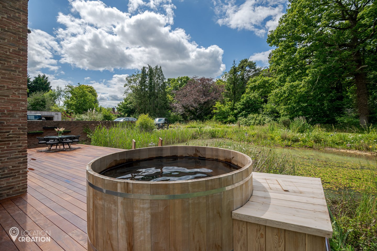 Location Creation Bel Air Hot Tub