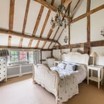 Location CreationLake Housebed