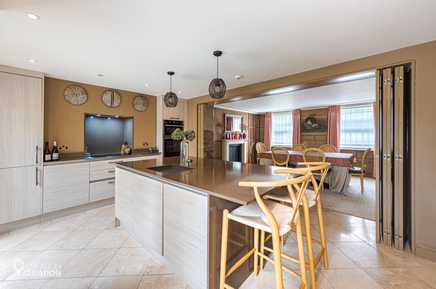 Location Creation St Peters Square Kitchen Island