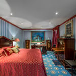 Location CretionEarls Court ParadiseMain Bedroom
