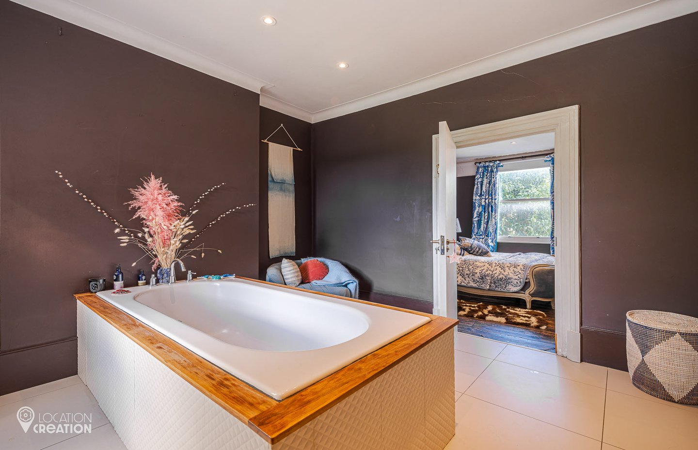 Location Creation Lyndhurst Grove Master Ensuite