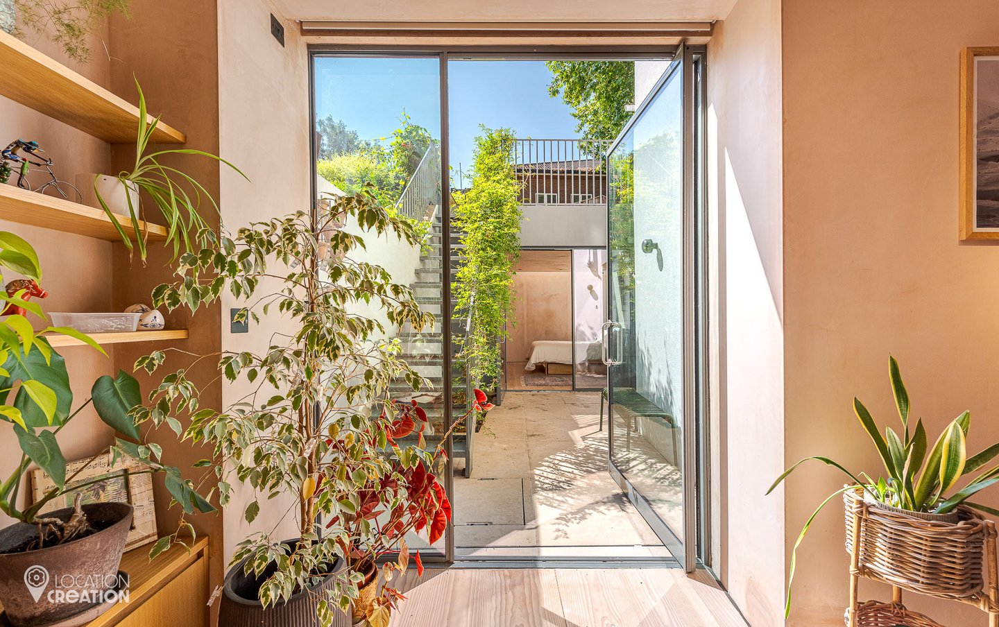 Location Creation Hackney House Sliding Doors