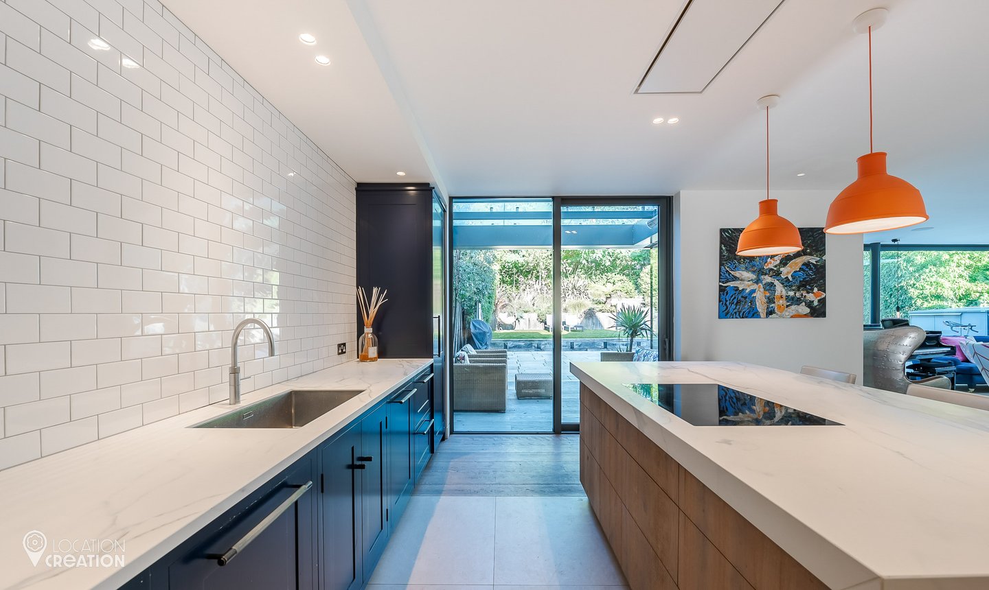 Location Creation Burcote Kitchen And Island