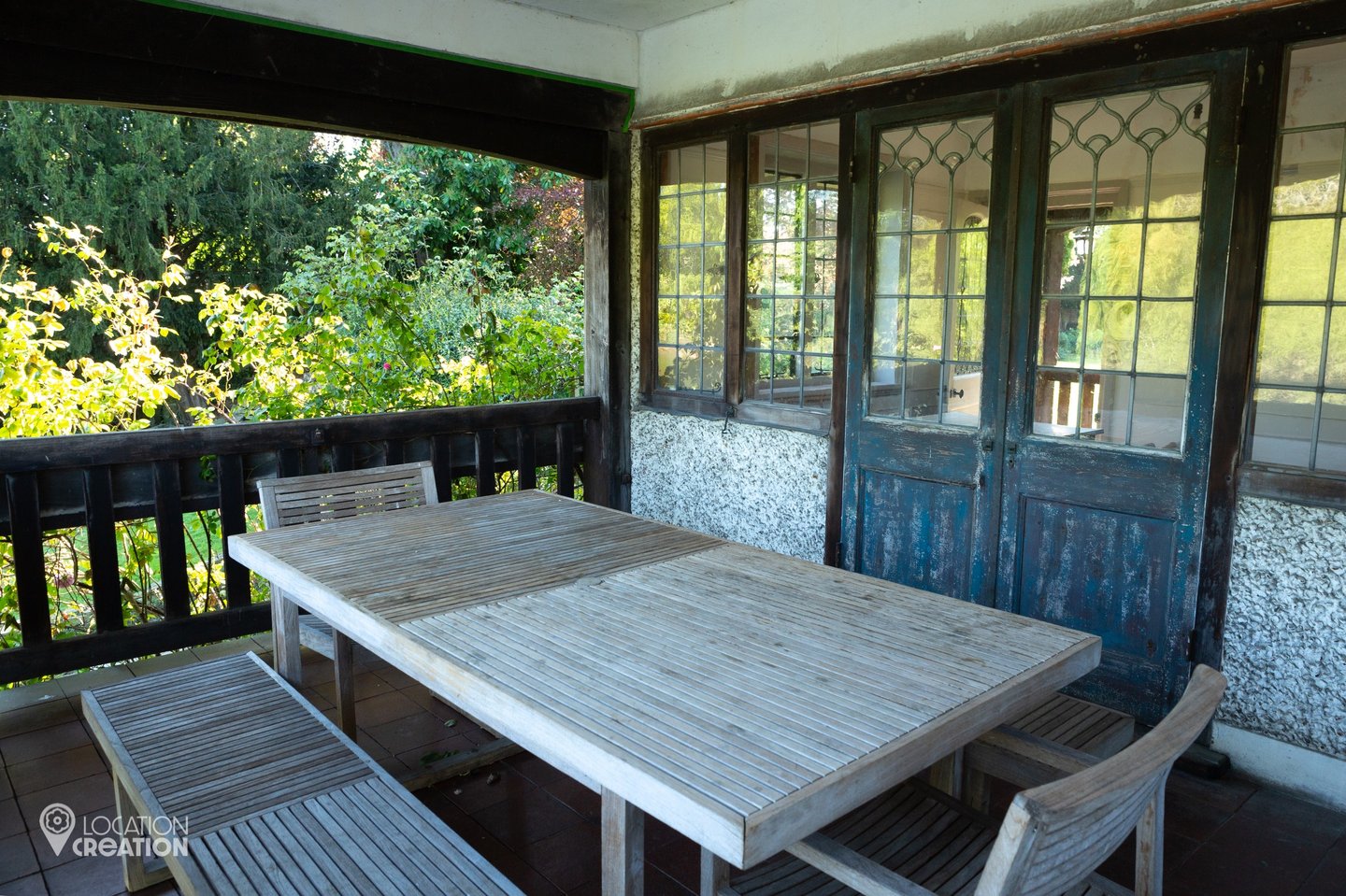 Riverside HouseBoathouse Balcony