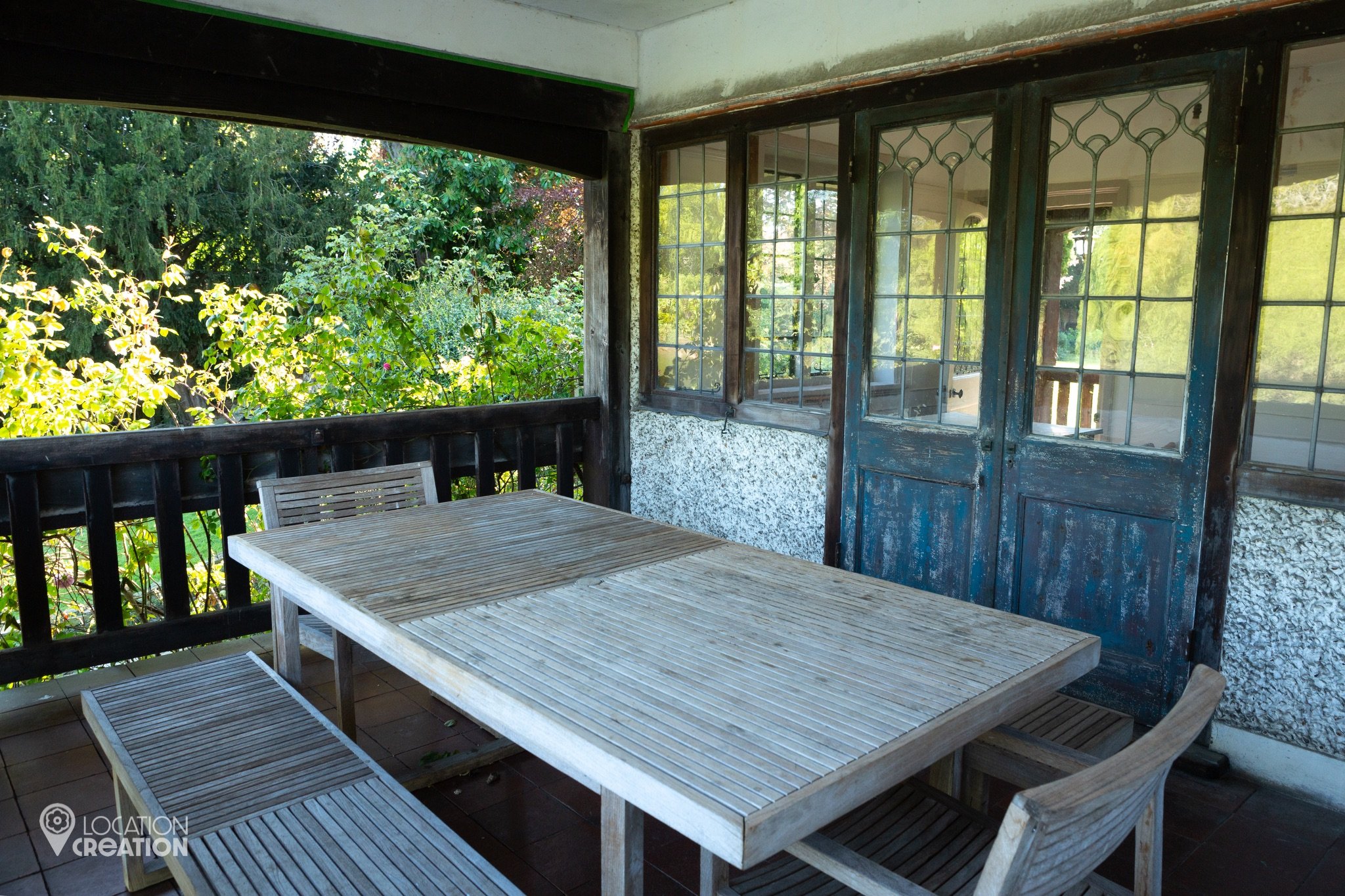 Riverside HouseBoathouse Balcony