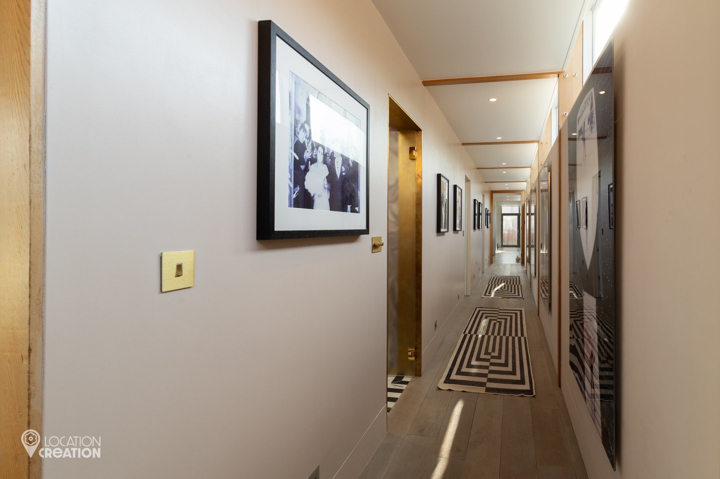 Location CreationBel Airhallway