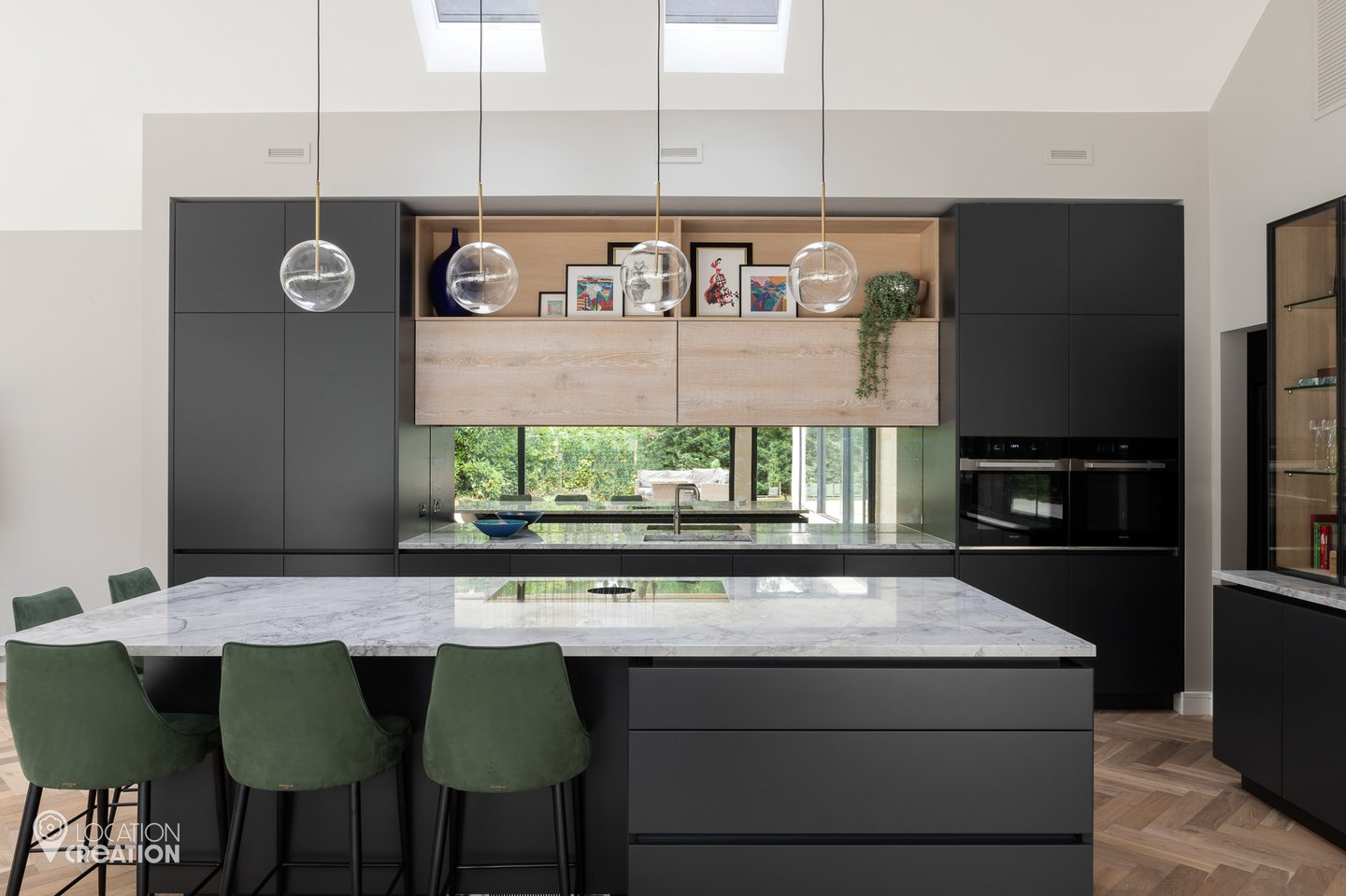 Location Creation Esher Location House Kitchen Island