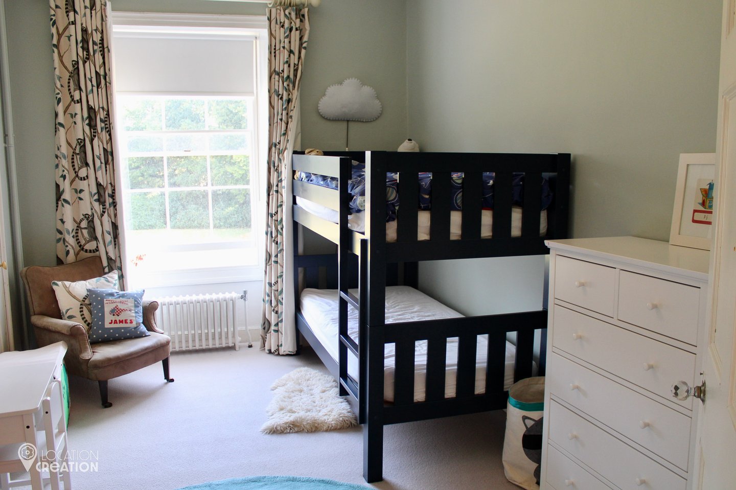 Location Creation Georgian Manor Kent Bunk Beds