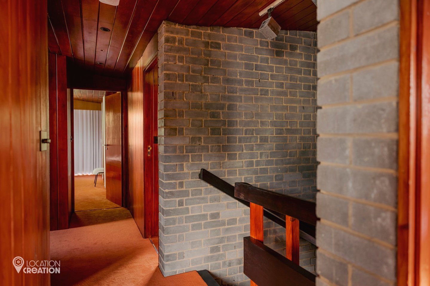 CreationLaurel Canyonhallway