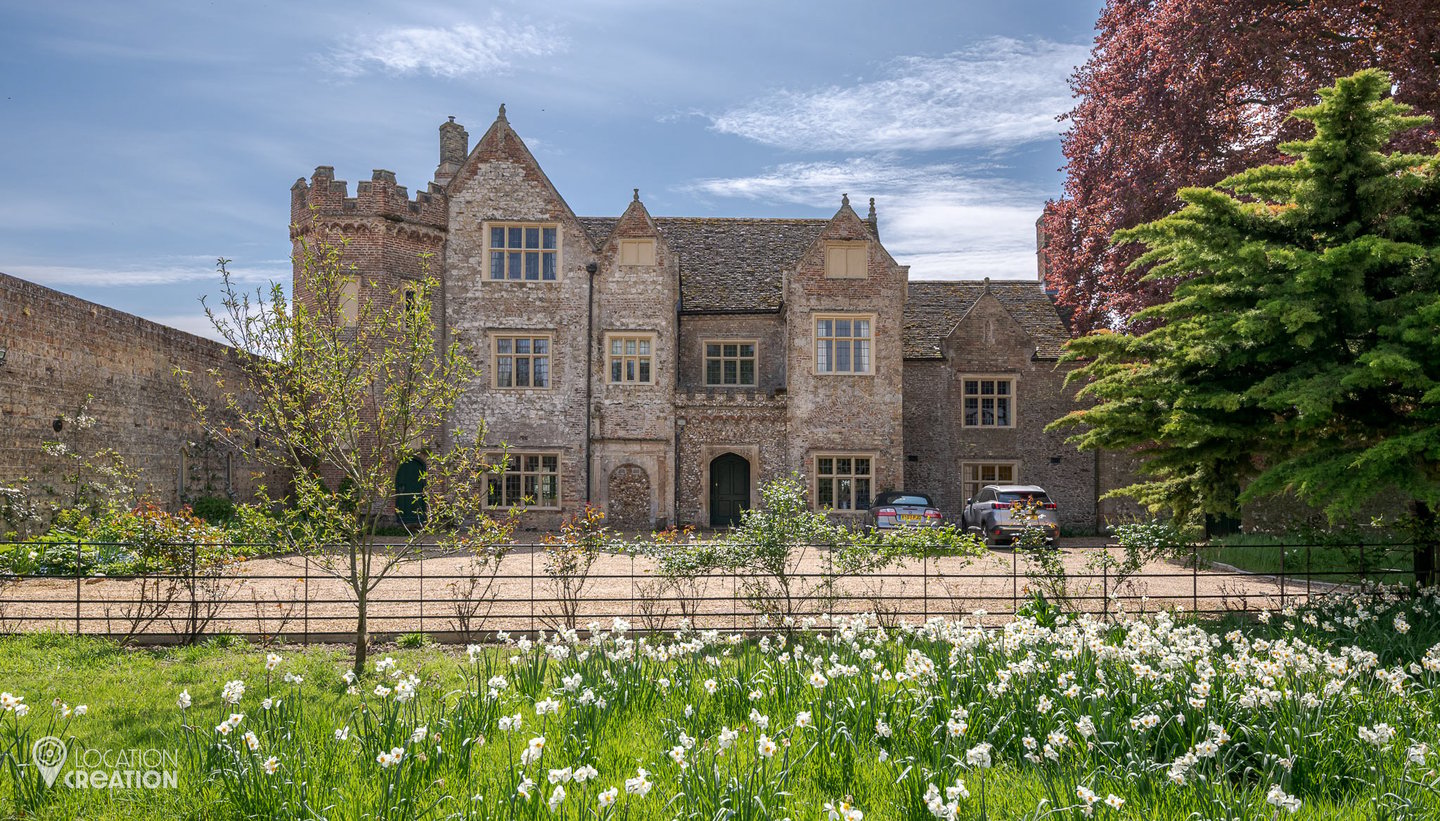 Location Creation Medieval Manor House Front Of Prop