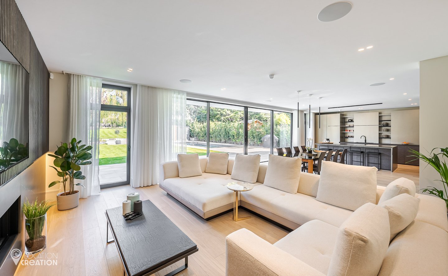Location Creation Links Green Open Plan Dining And Living