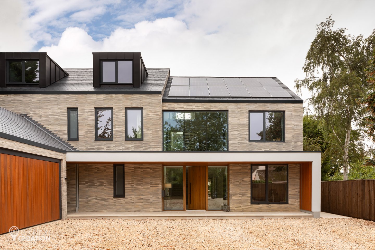 Location Creation Esher Location House Front Of Home