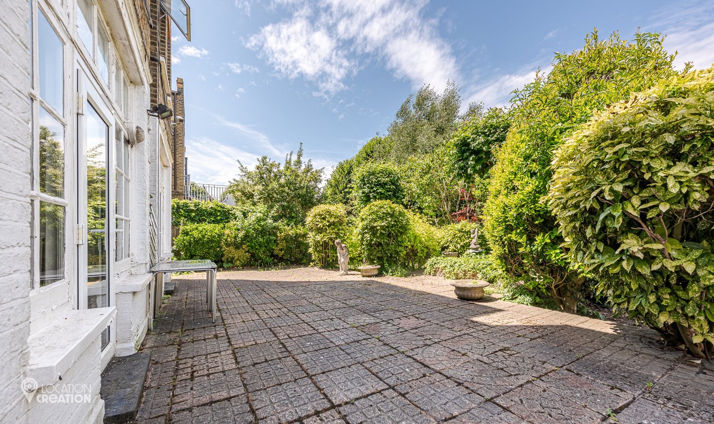 Location CreationBrook Hotelgarden