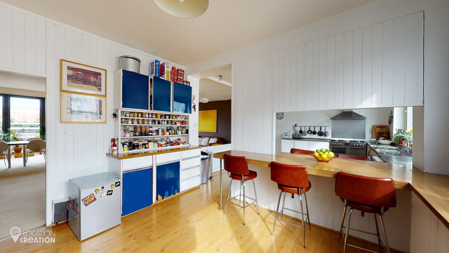 Location Creation Deerhurst Open Plan Kitchen And Breakfast Bar