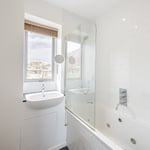 Location Creation Hoxton Heights Bathroom