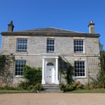 Location Creation Georgian Manor Kent Front Of Prop