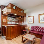 Location CreationBrook Hotelbar