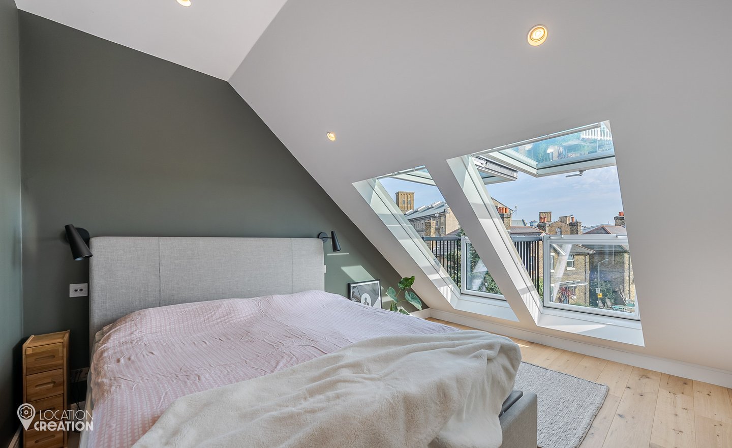 Location Creation Groom Crescent Master Bedroom