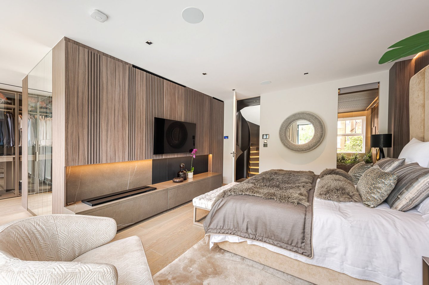 Location Creation Roseneath Master Bedroom