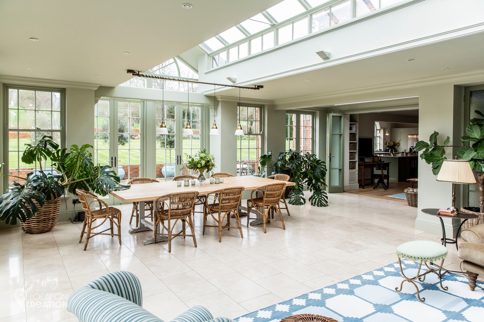 Location CreationBerkshire ManorOpen Living