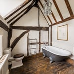 Location CreationLake Housebath