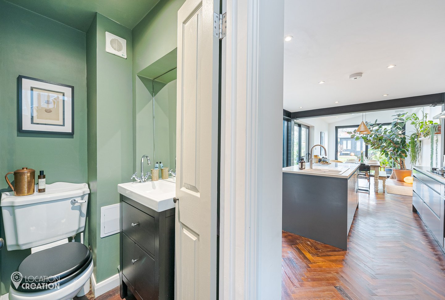 Location Creation Forest House Loo