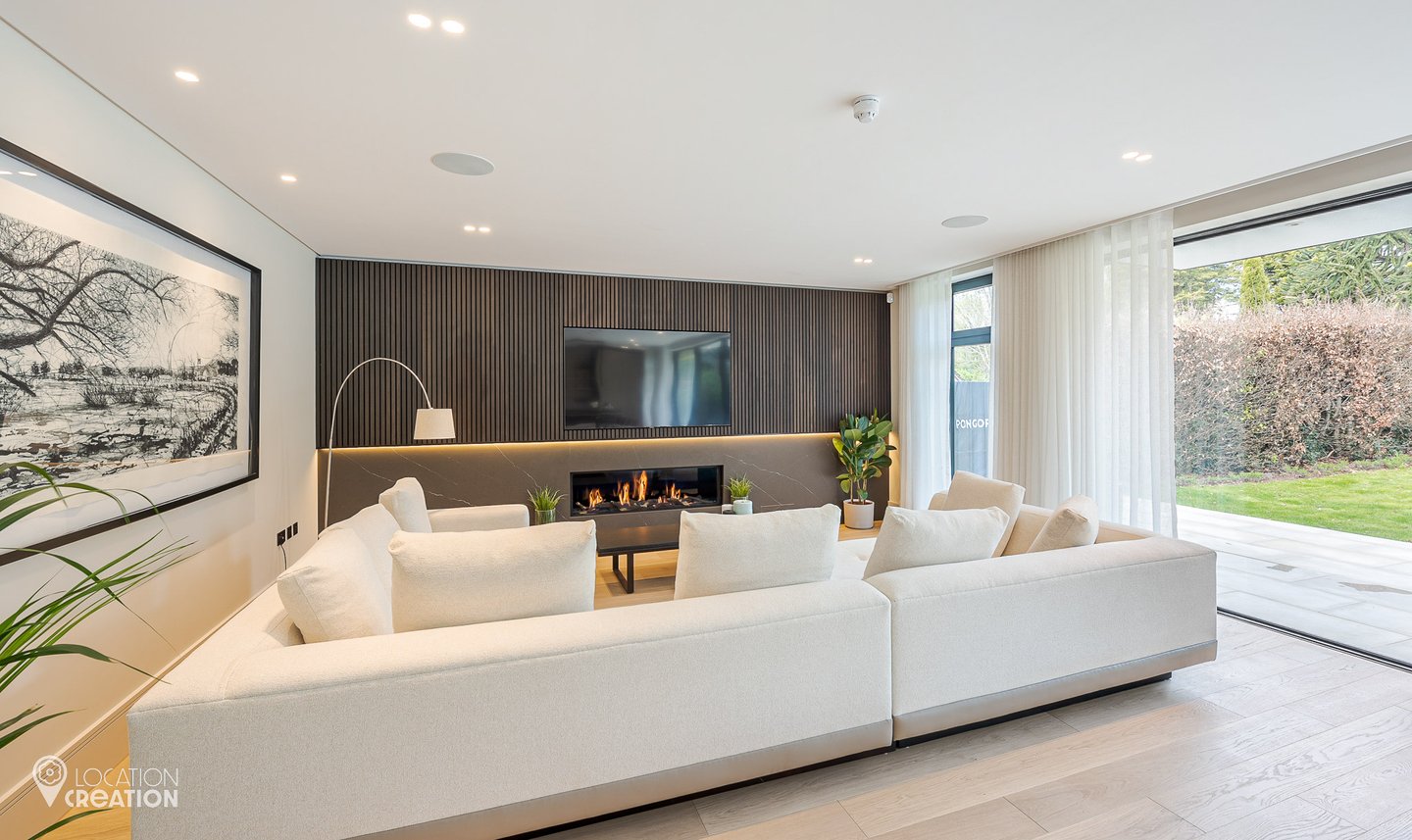 Location Creation Links Green Sofa