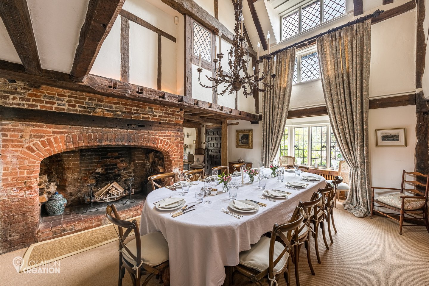 Location CreationLake Housedining Room