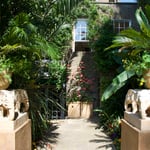 Location CretionEarls Court ParadiseGarden