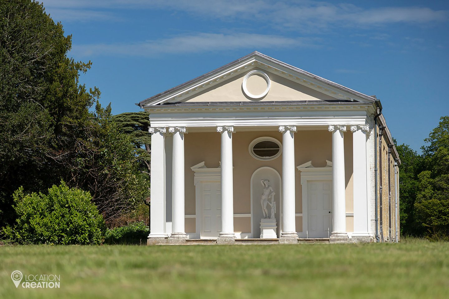 Location Creation Broadlands Estate Outside Of Orangery