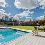 Location Creation Links Green Swimming Pool