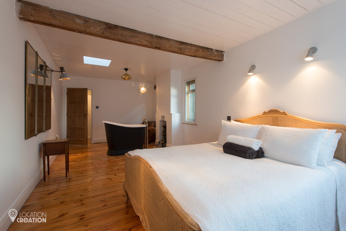Location Creation Whitestable Seafront Master Bedroom